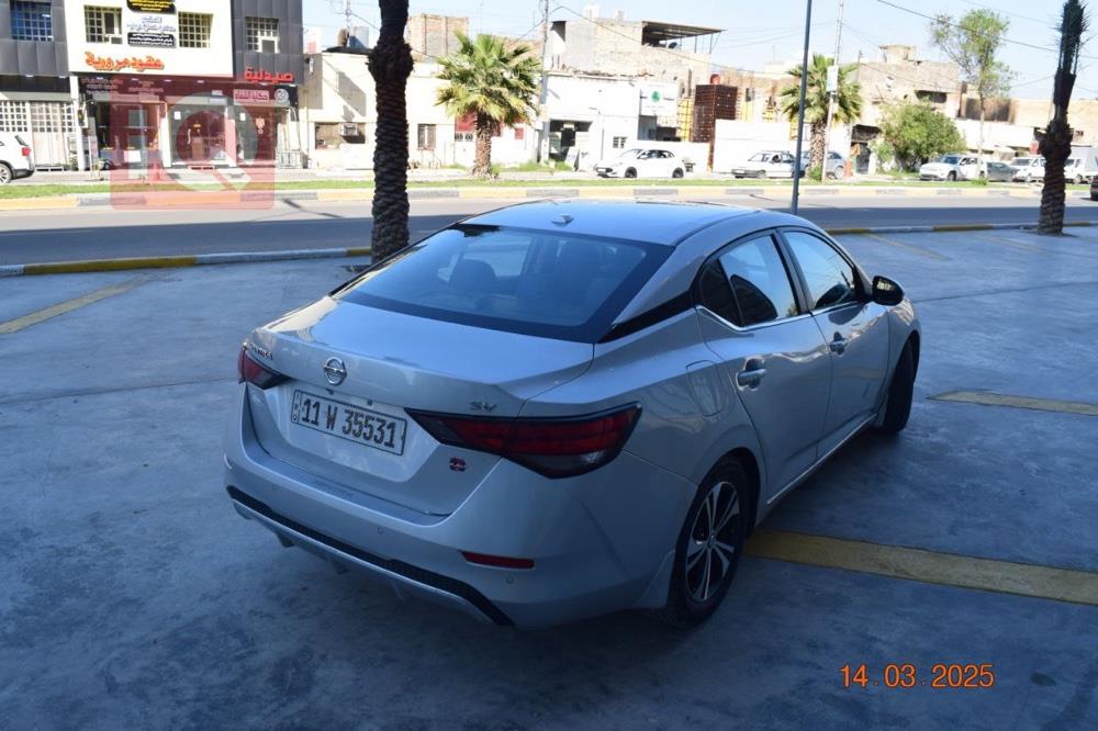 نیسان سێنترا